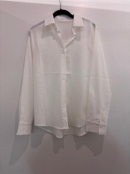 Chemise fluide intemporelle