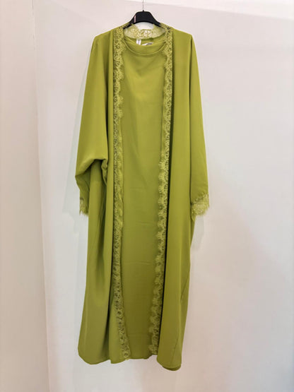 Ensemble long avec kimono et robe assortie en dentelle