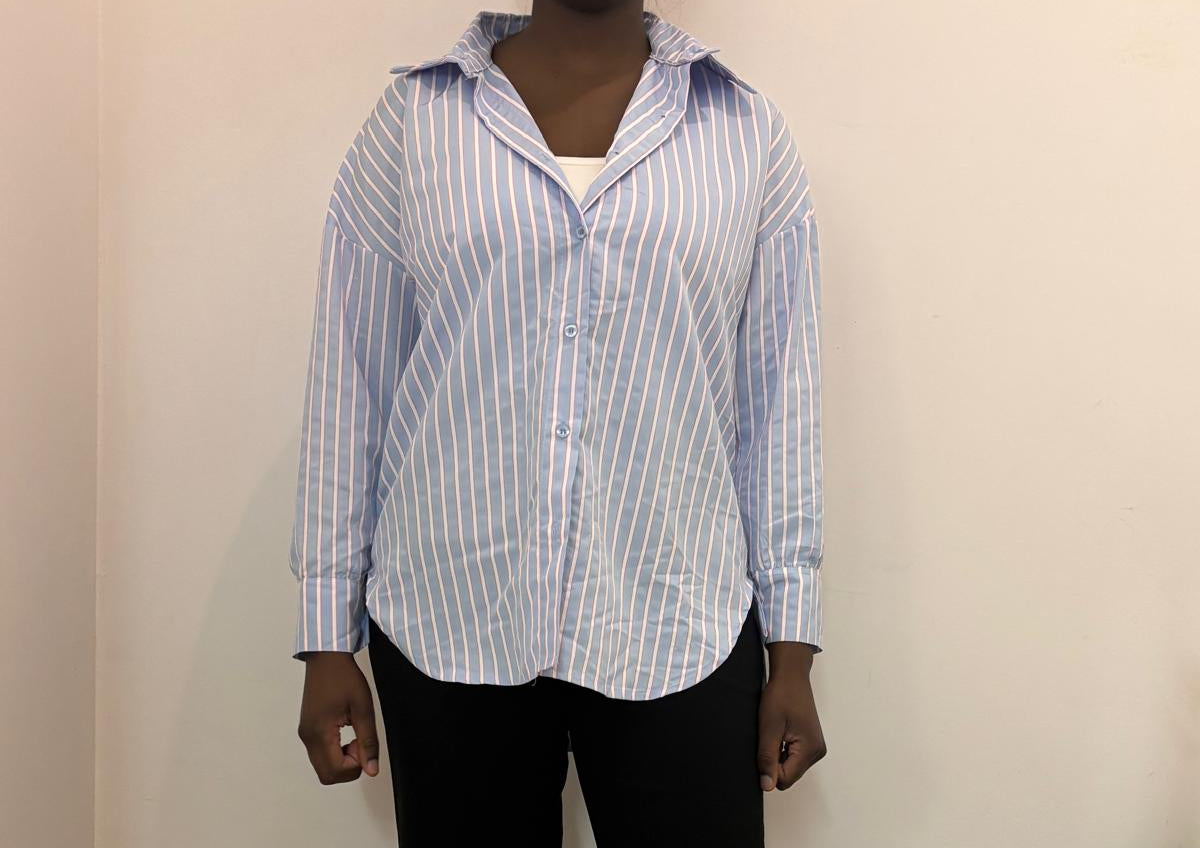 Chemise fluide à rayures coupe classique et col ouvert