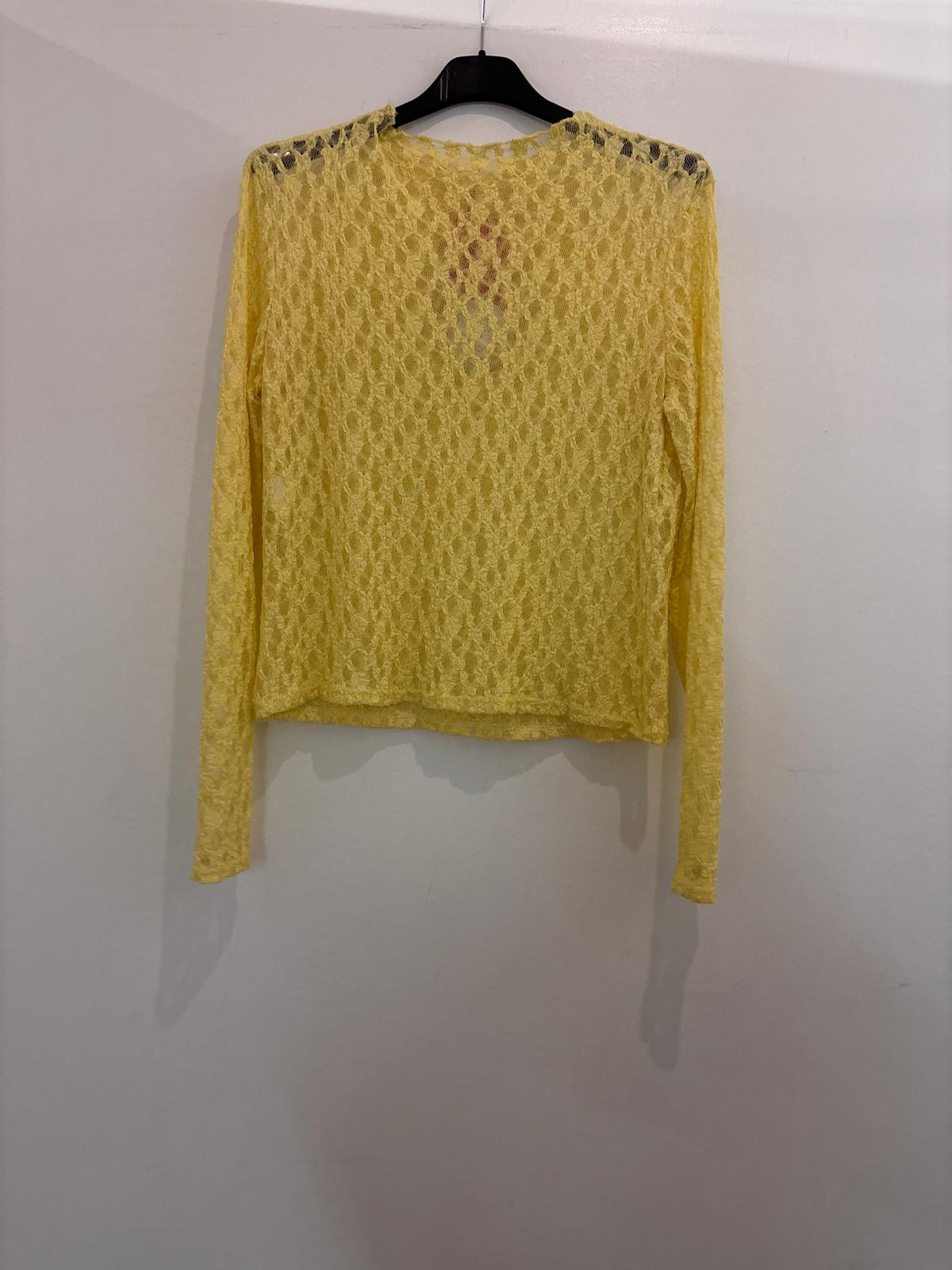 Top en dentelle manches longues