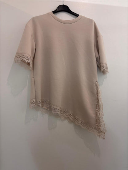 Top à finitions dentelle