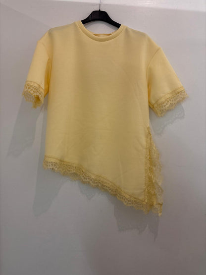 Top à finitions dentelle