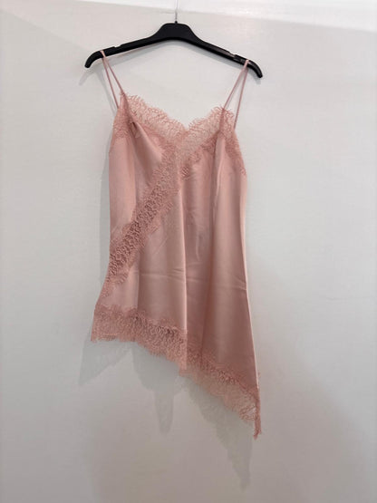 Top satin asymétrique avec dentelle