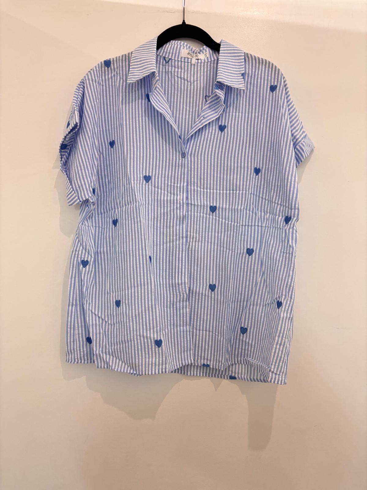 Chemise légère rayée à broderies cœur