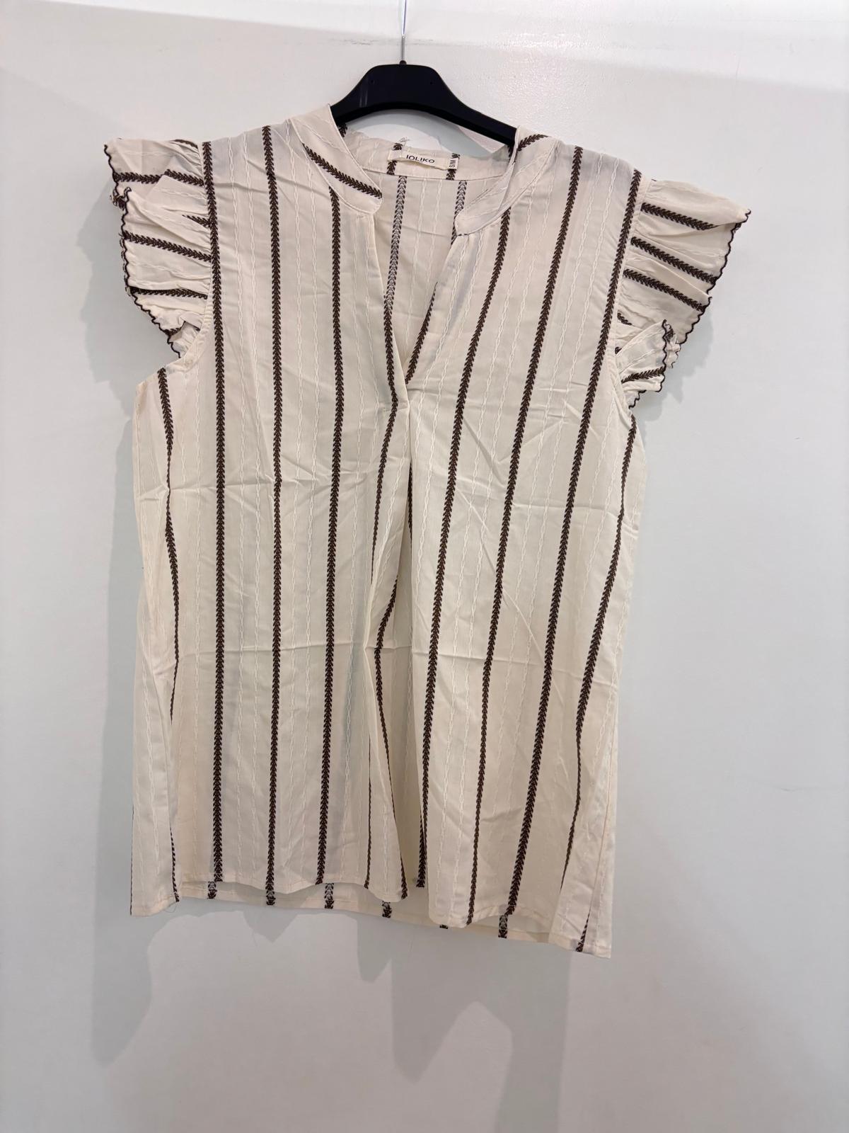 Blouse rayée à manches volantées