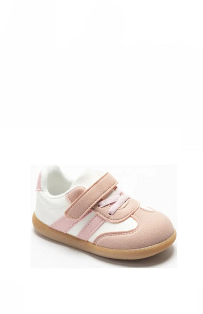 Sneaker bandes latérales et semelle caoutchouc
