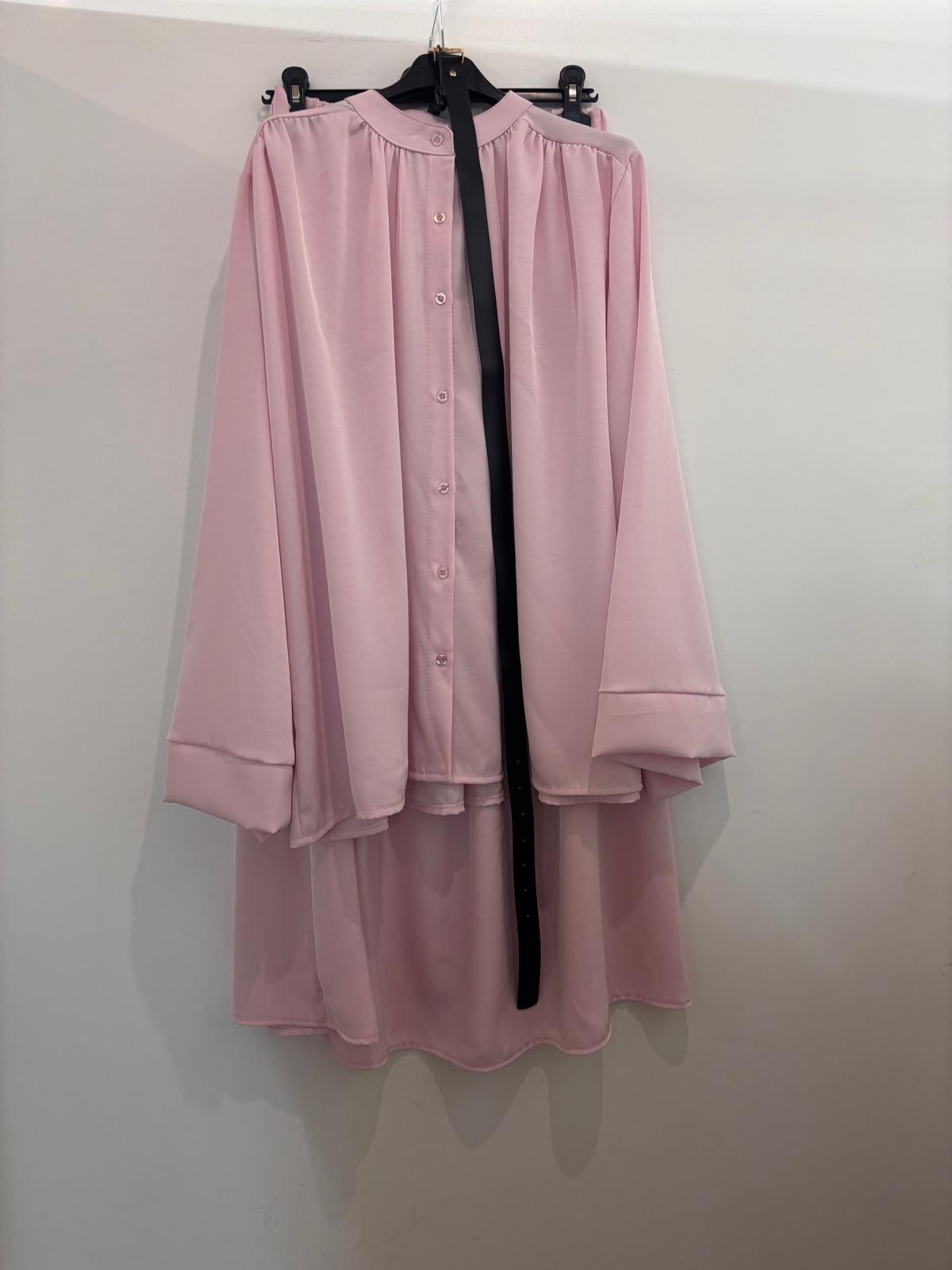 Ensemble abaya avec tunique manches kimono larges et jupe longue ceinture argentée