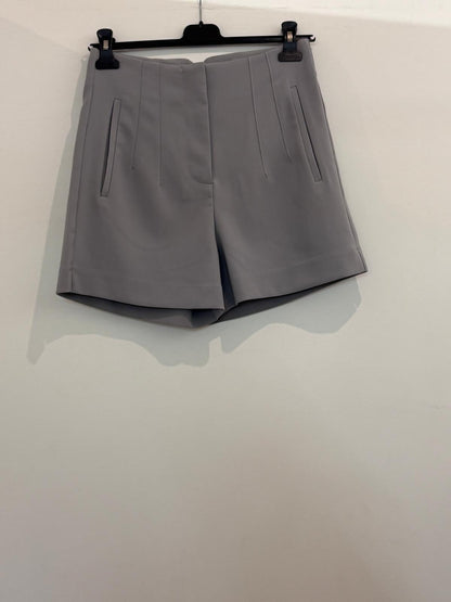 Short à taille haute avec plis et poches italiennes
