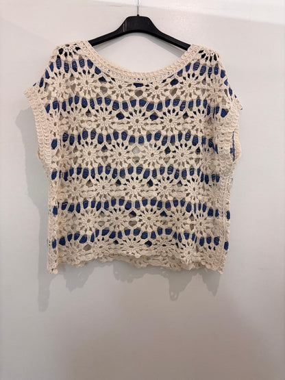 Top crochet ajouré motifs sans manches