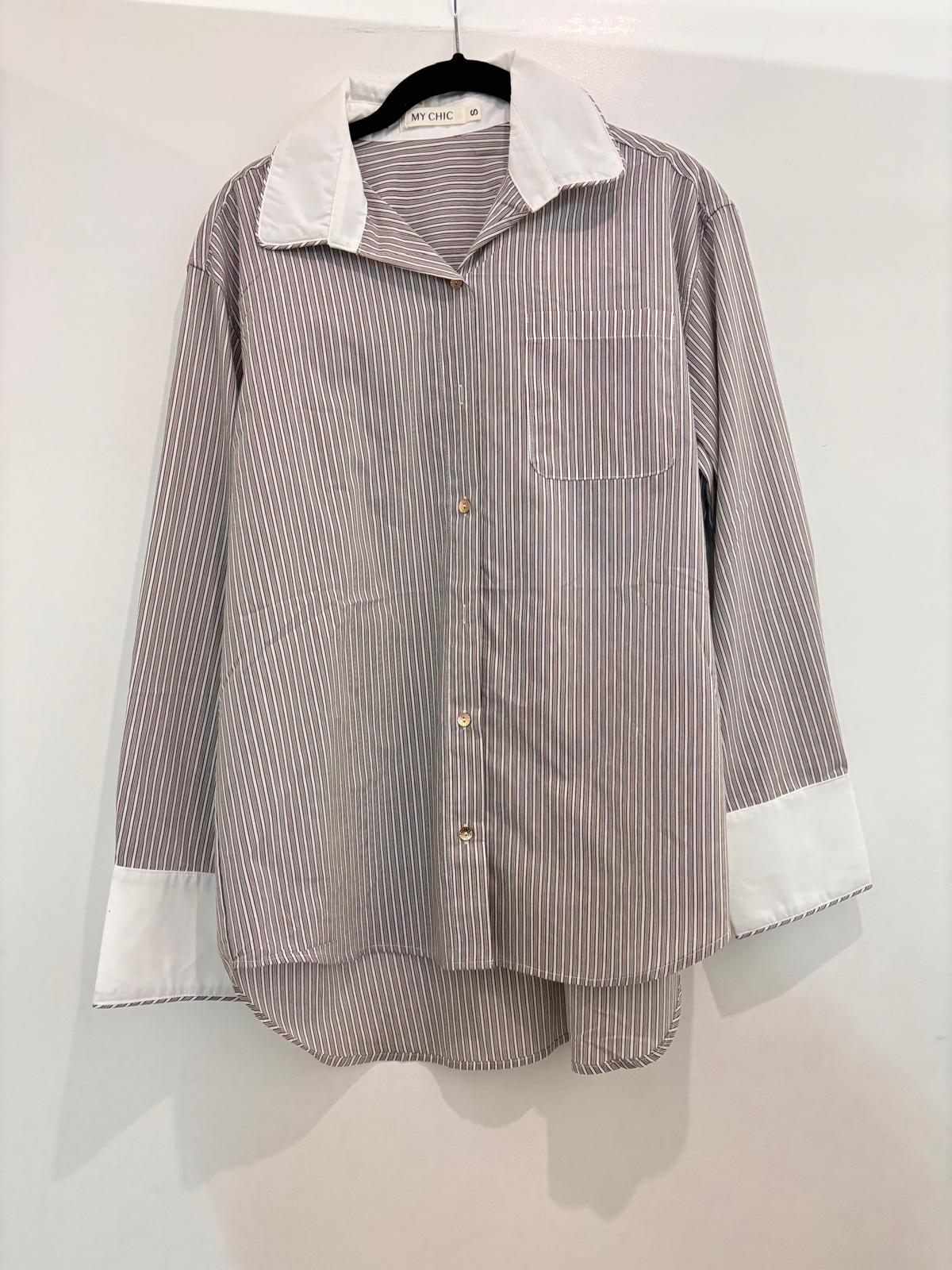 Chemise à rayures avec poignets contrastés blancs
