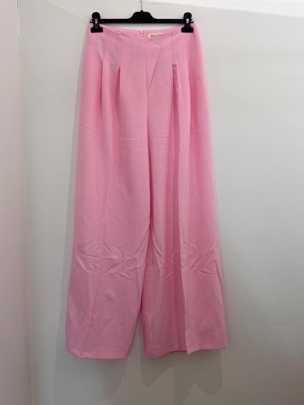 Pantalon large coupe fluide et taille travaillée à plis