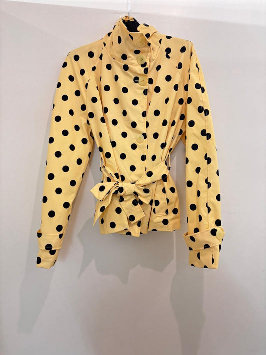 Veste courte pois double boutonnage ceinturée & manches volumineuses