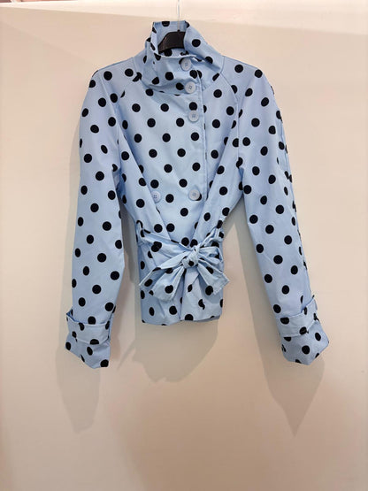 Veste courte pois double boutonnage ceinturée & manches volumineuses