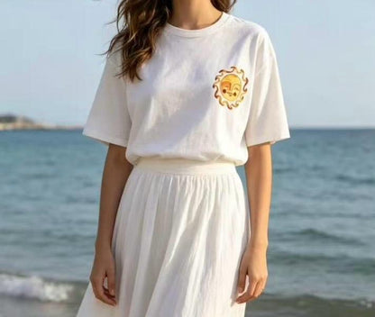 T-shirt oversize blanc col rond avec patch poitrine motif