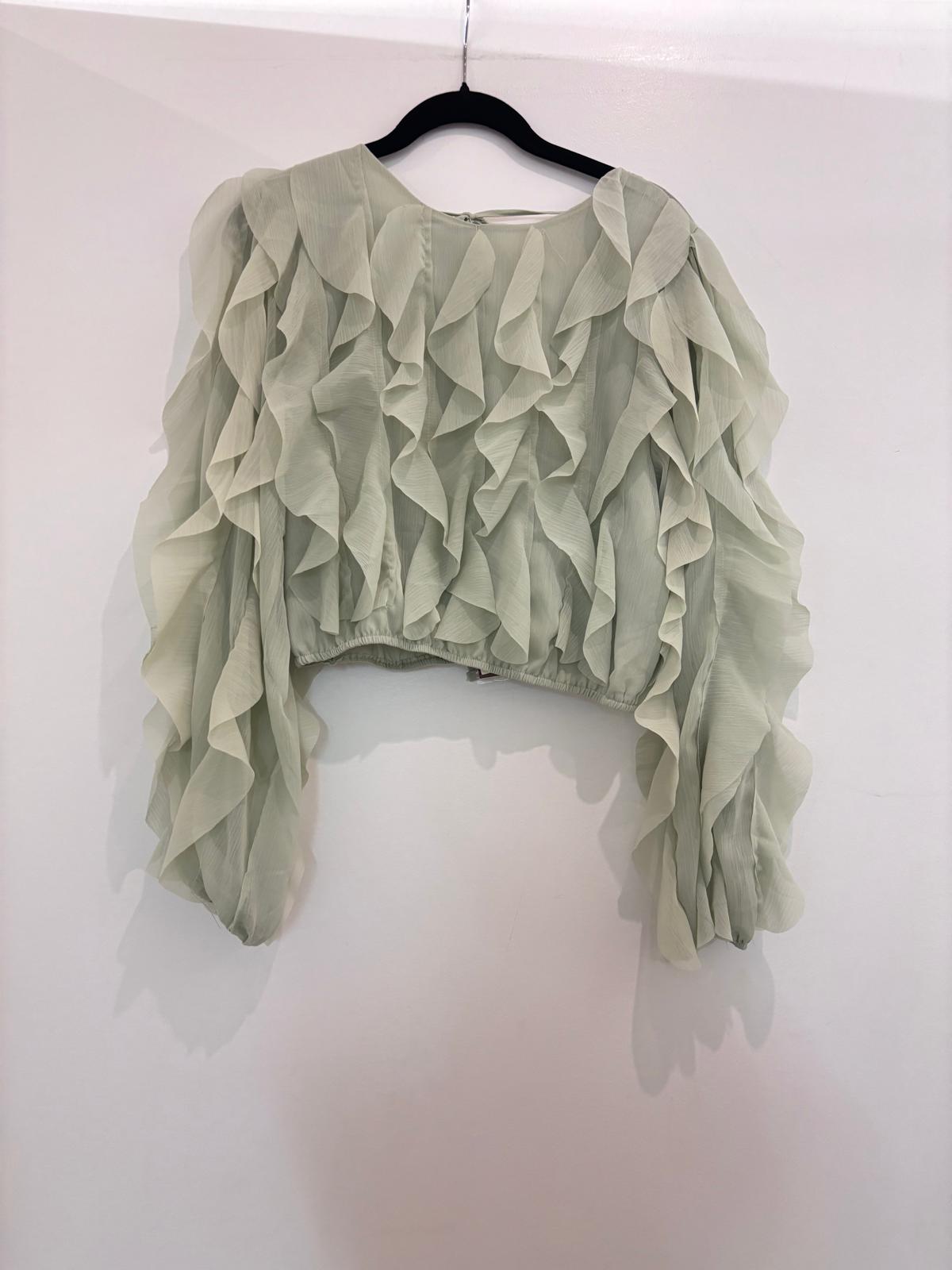 Top crop en mousseline à volants superposés en pétales, manches longues bouffantes