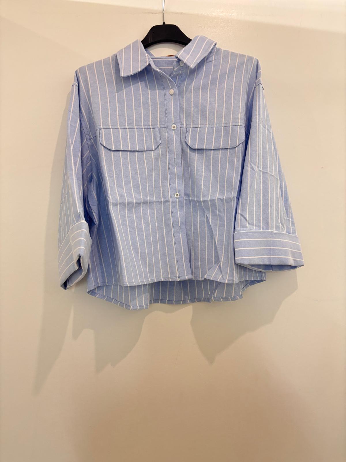 Chemise manches 3/4 retroussées et double poche poitrine à rabat