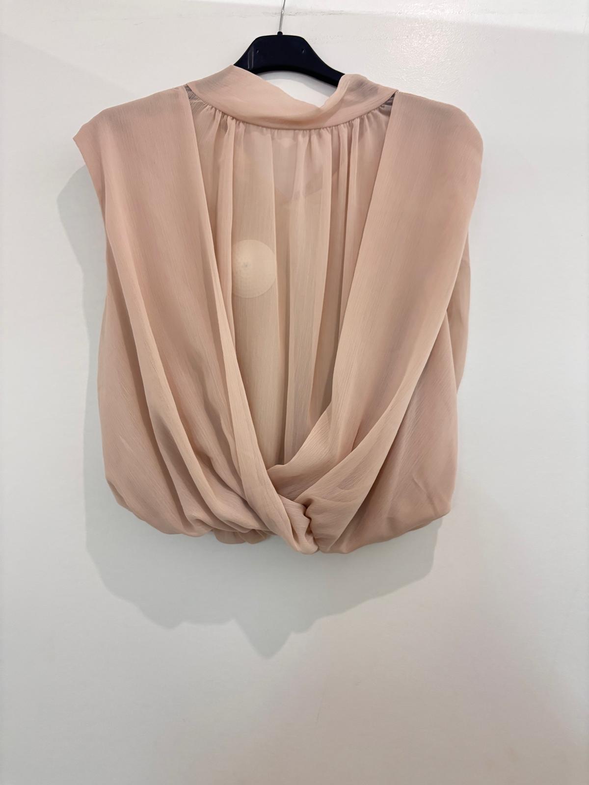Top sans manches en mousseline transparente drapée col froncé et nœud torsadé à la taille