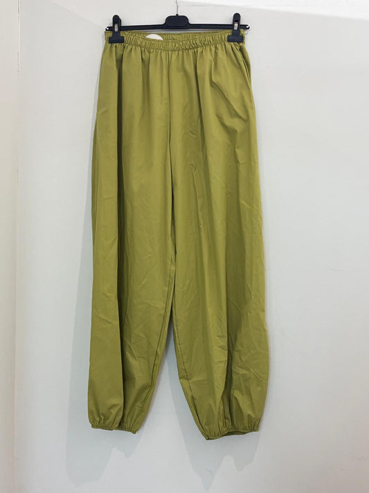 Pantalon large taille élastiquée style bouffant resserré aux chevilles