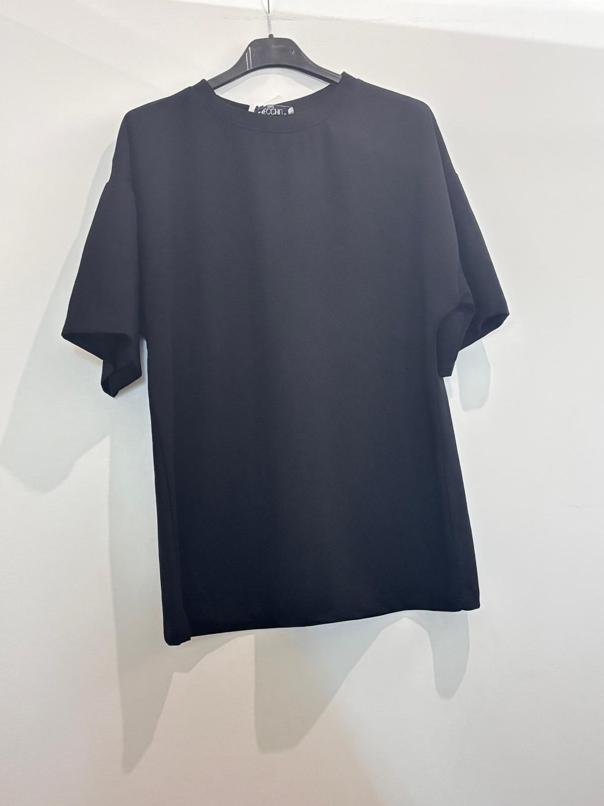 T-shirt oversize uni au devant dos en cœur en dentelle bordé de passementerie rouge