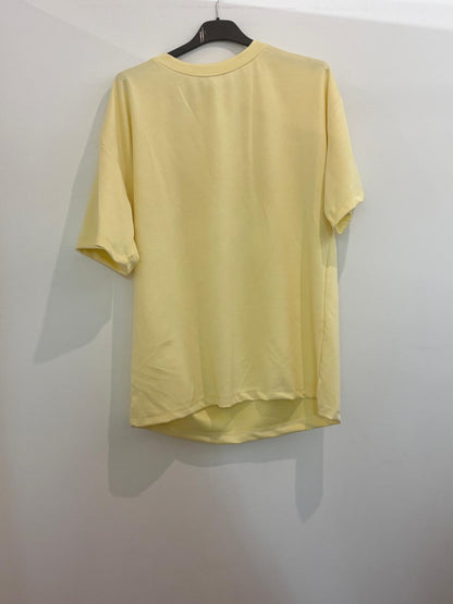 T-shirt oversize uni au devant dos en cœur en dentelle bordé de passementerie rouge