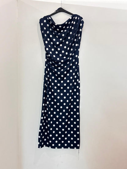 Robe à pois col bénitier drapé sans manches et fronces latérales