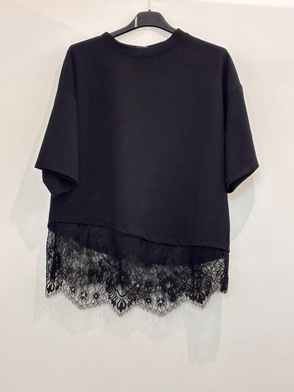T-shirt oversize bas asymétrique en dentelle florale transparente