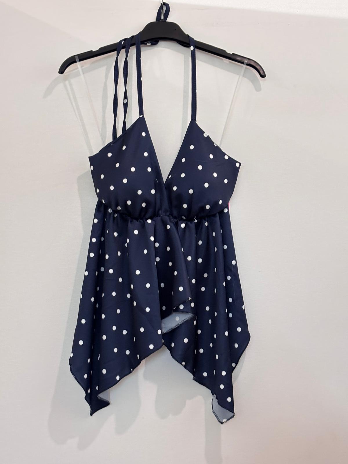 Top Halter avec Ourlet Asymétrique