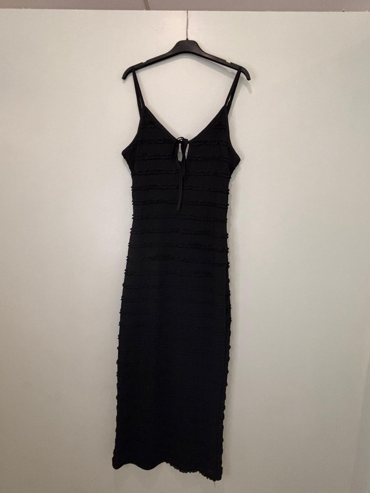 Robe longue côtelée à fines bretelles