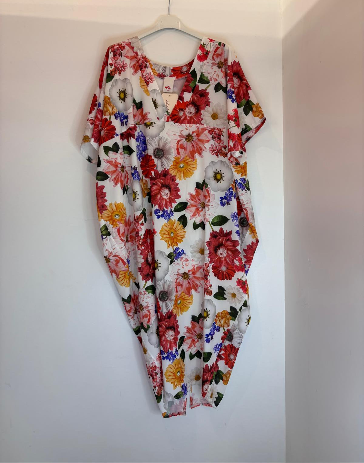 Robe longue ample multicolore à imprimé floral vif