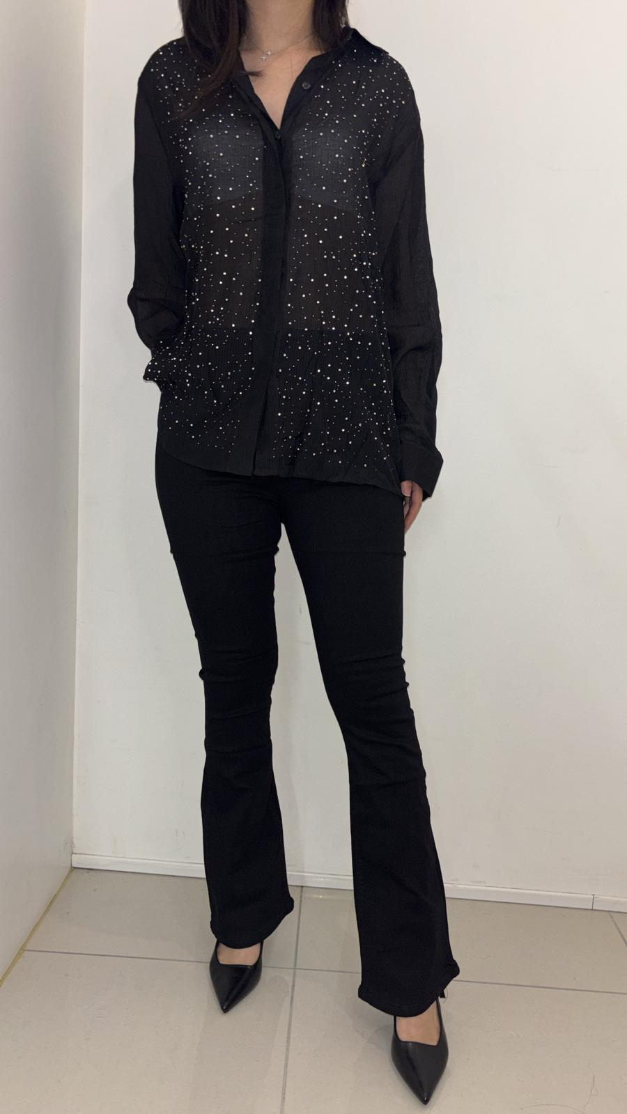 Chemise transparente à strass