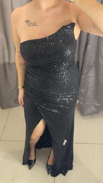 Robe longue à sequins fendue dos lacé