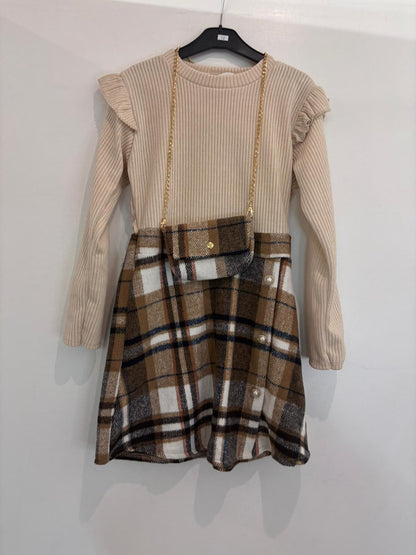 Robe à carreaux avec pochette