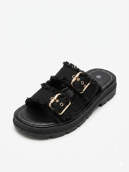 Mule Denim Effilochée à Double Boucle Dorée sur Semelle Crantée