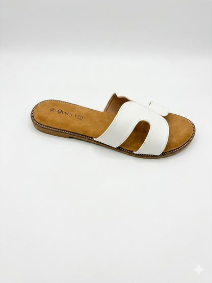 Mule plate bride en H –semelle camel cloutée