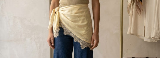 Foulard sarong à finition dentelle à nouer en ceinture asymétrique