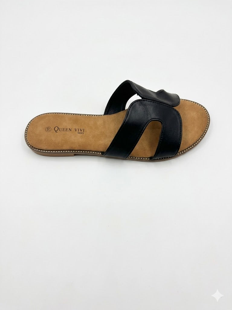 Mule plate bride en H –semelle camel cloutée