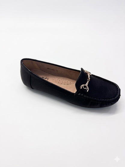 Mocassin grainé avec détail mors doré