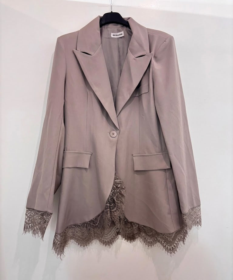 Blazer oversize monobouton bordure dentelle bas & manches