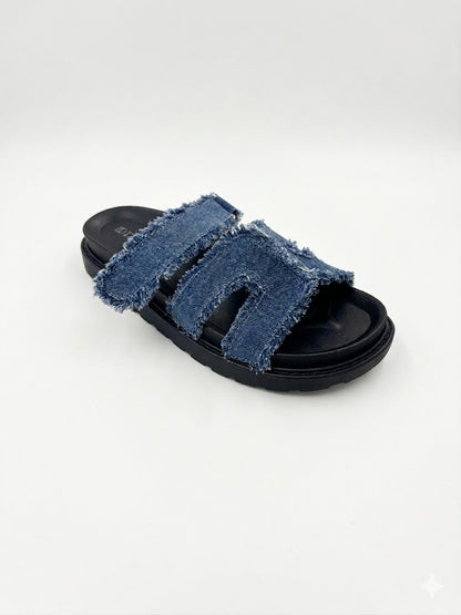 Mule Denim Effilochée à Brides Multiples sur Semelle Noire