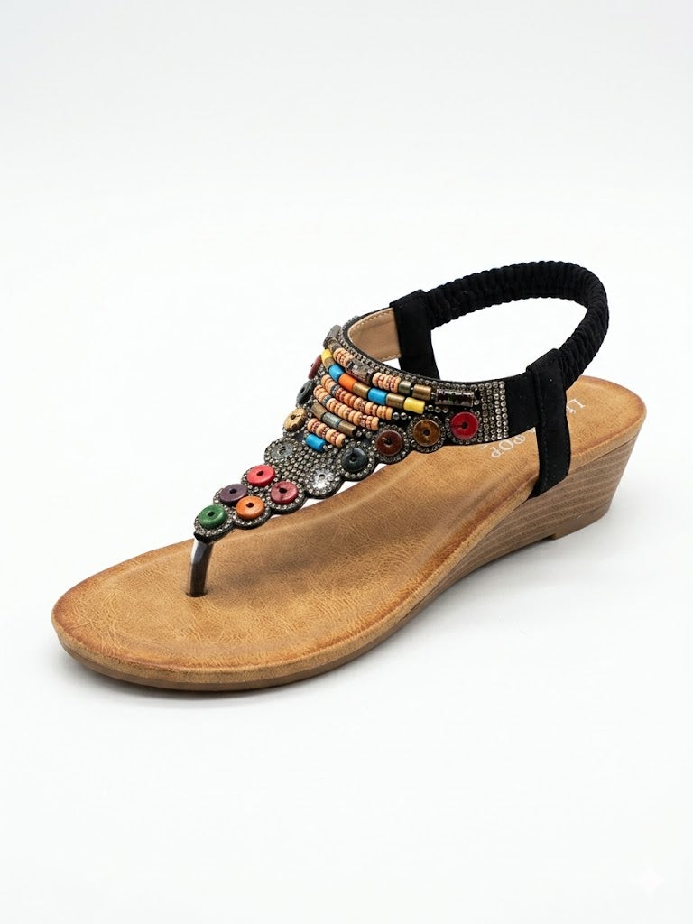 Sandales plates entre-doigts à bride élastique ornées de perles bois multicolores et strass