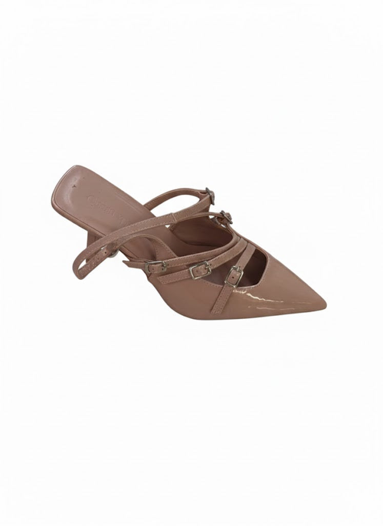 Escarpin slingback verni à boucles