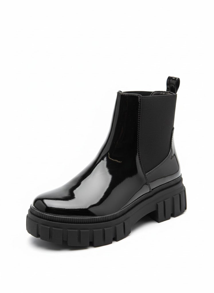Bottines noire vernie à plateforme crantée