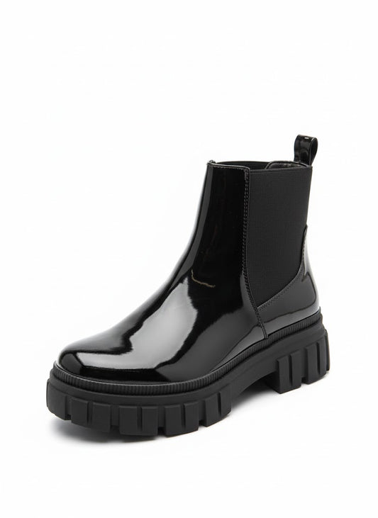 Bottines noire vernie à plateforme crantée
