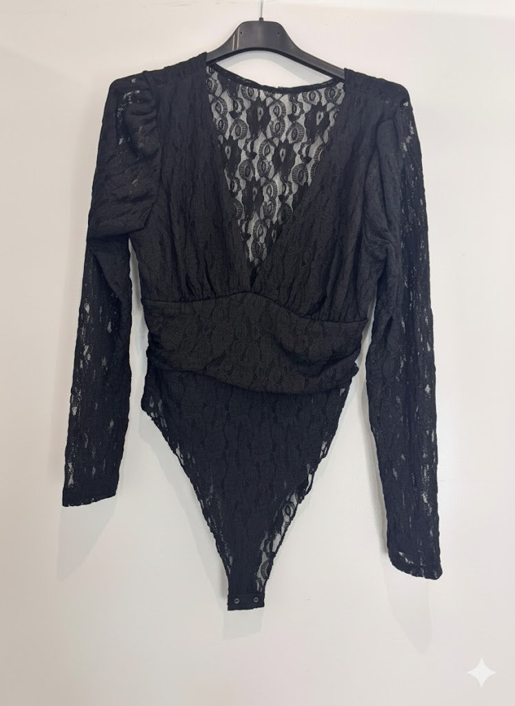 Body dentelle cache-cœur