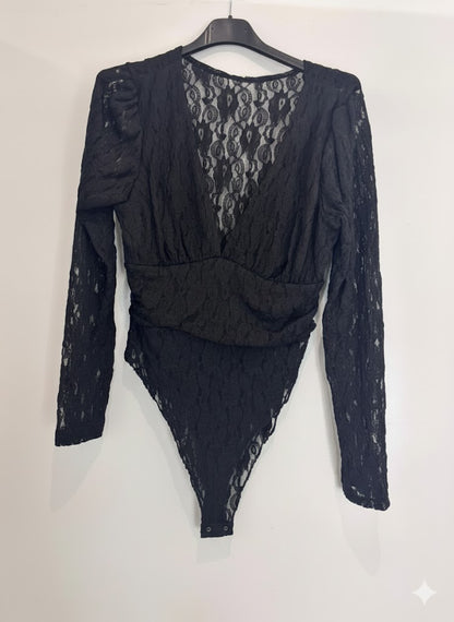 Body dentelle cache-cœur