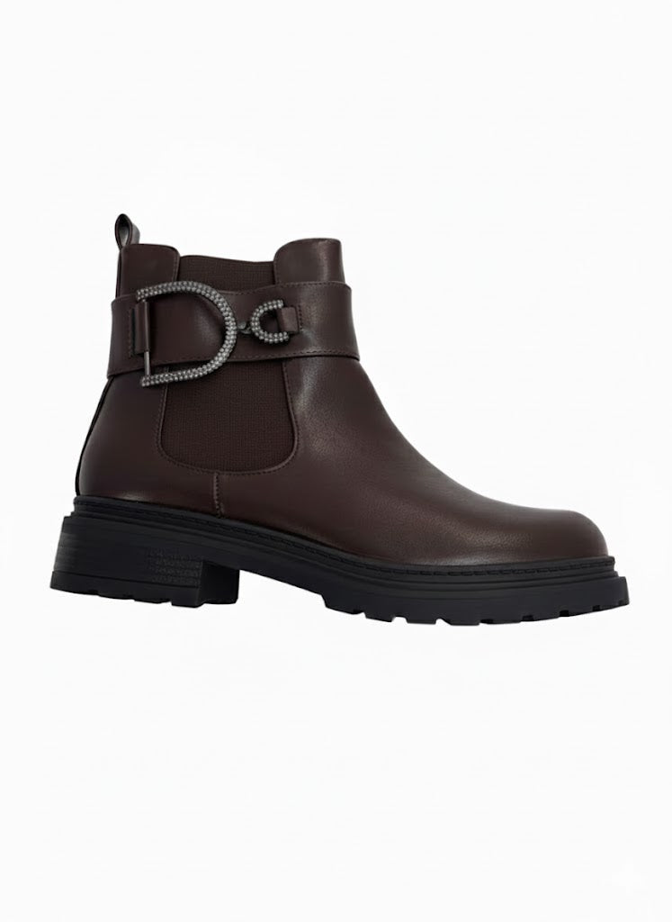 Bottines à semelle crantée et boucle bijou