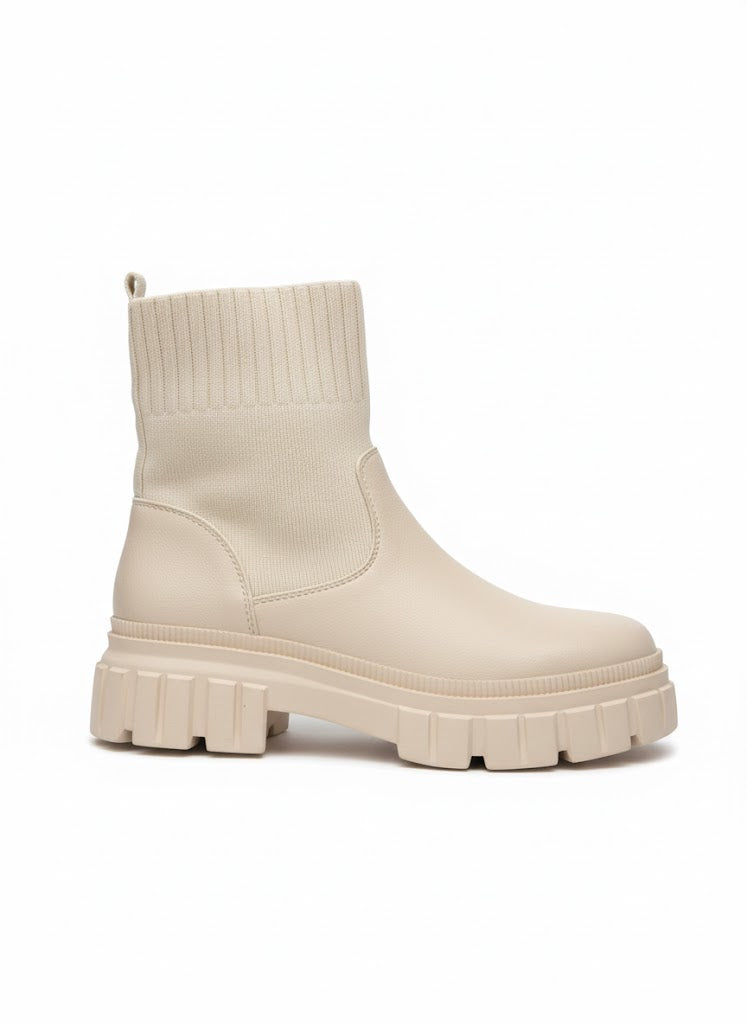Bottines chaussette crème à semelle crantée