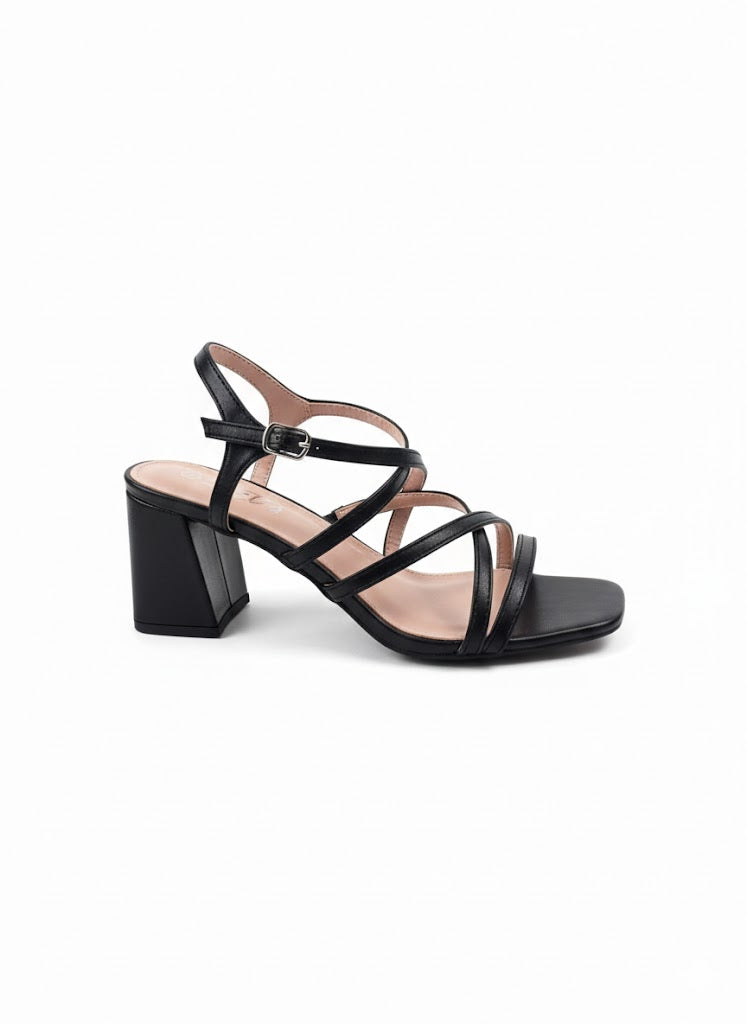 Sandales noires à talon épais à multiples brides