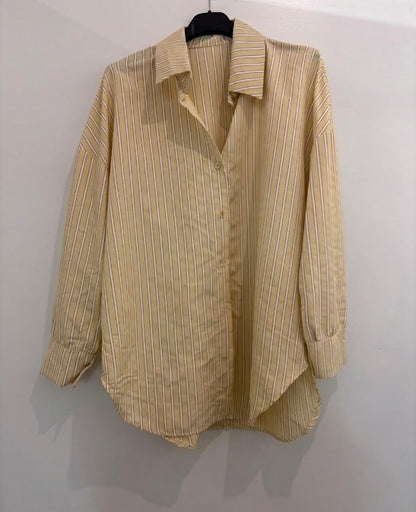 Chemise fluide à rayures coupe classique et col ouvert