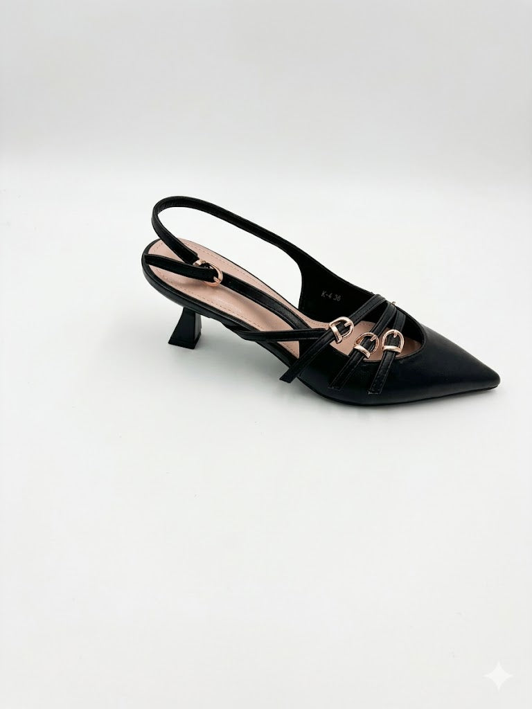 Escarpins slingback à bout pointu ornés de fines brides à boucles et talon